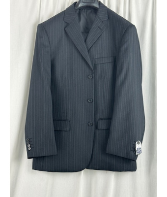 COSTUME GRIS FONCE RAYURE BLEU ET ROSE LEGER